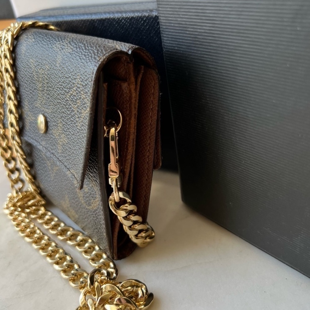 Louis Vuitton Elise Trifold Wallet transformed into 4 way bag! - Picture 3 of 12